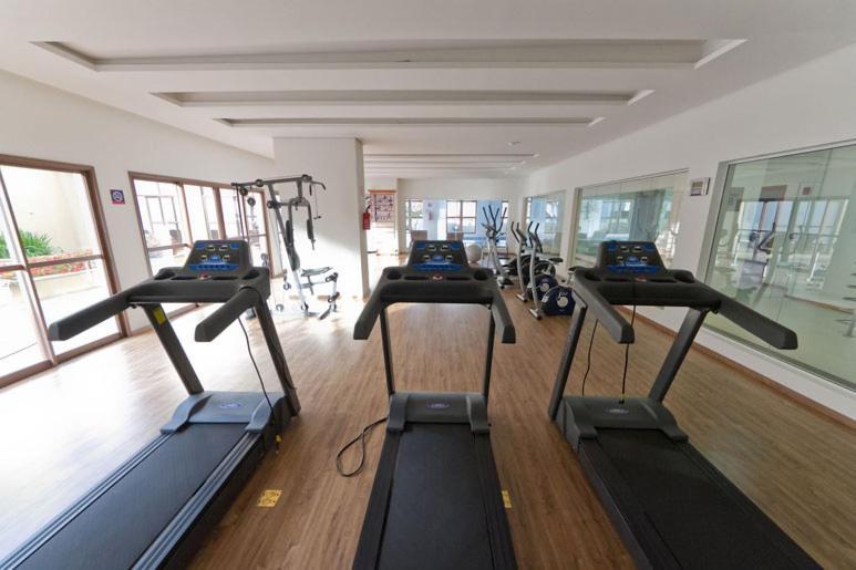 Alto Padrao! Shop. Estacao. Piscina, Sauna, Academia. Novo! กูรีตีบา ภายนอก รูปภาพ